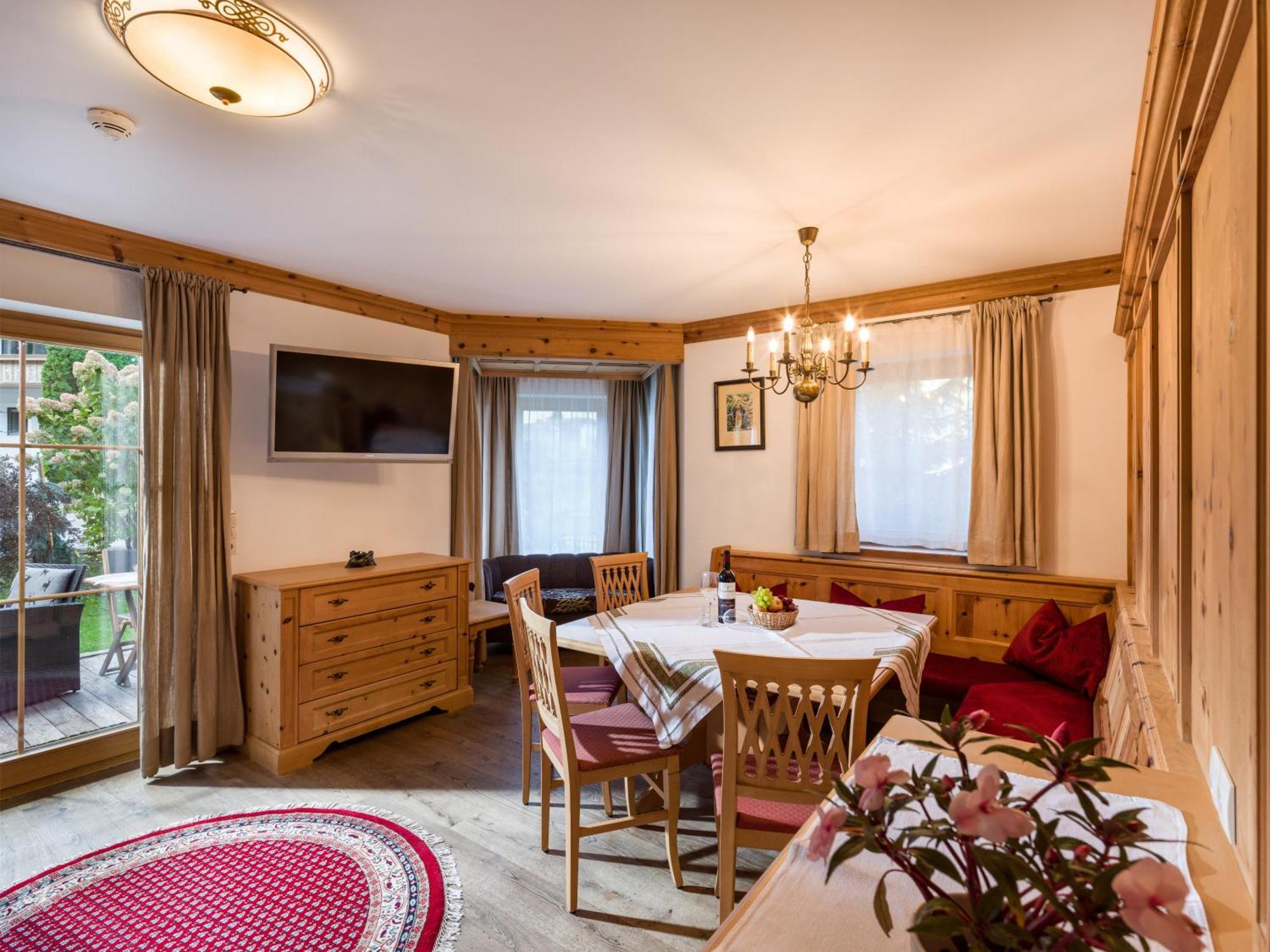 מאיירהופן S'Doerfl Chalets מראה חיצוני תמונה